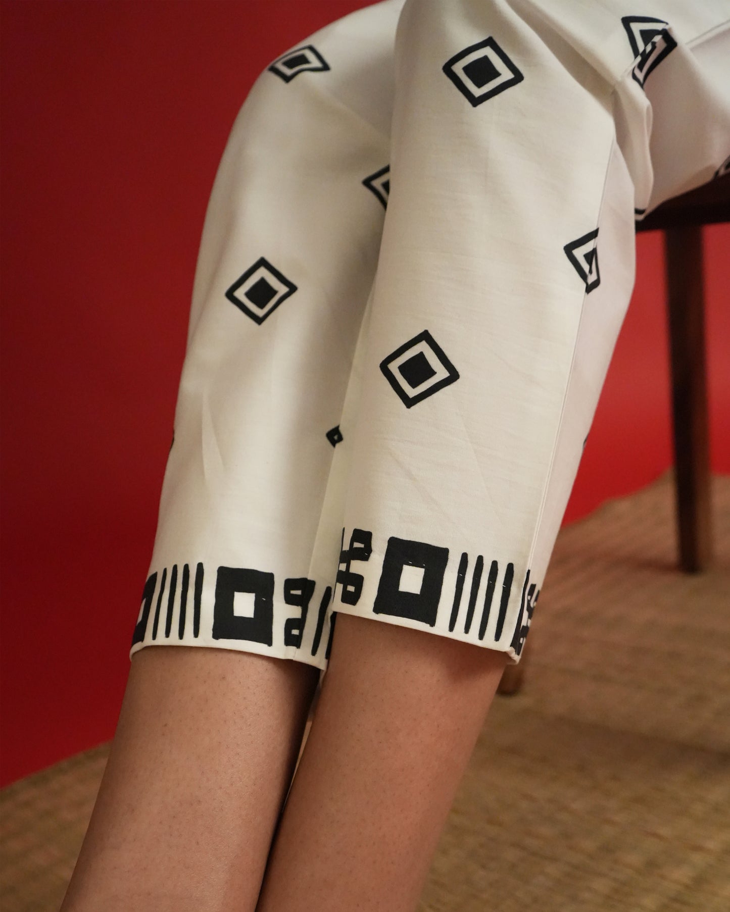 Zoomed-in view of slim pants from the black and white Shiro Cotton Kurta Co-ord Set