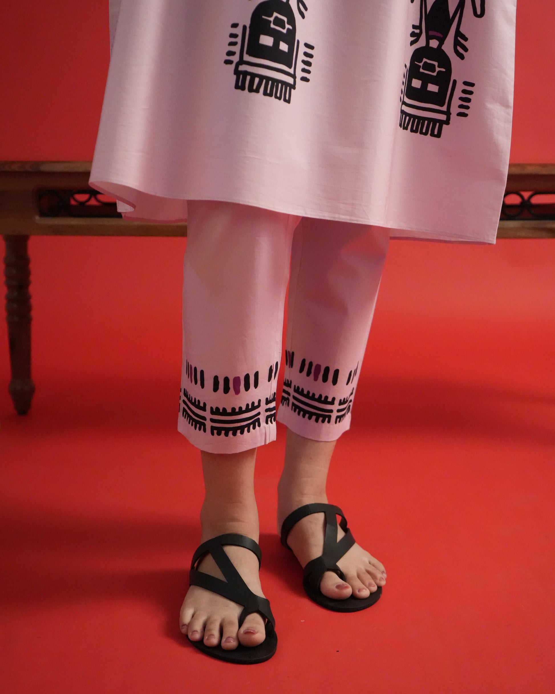 Zoomed-in view of slim pants from the powder pink Merah Cotton Kurta Co-ord Set